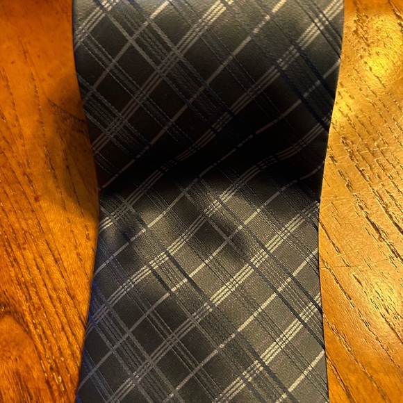 Calvin Klein Mens 100% Silk Tie Plaid NEW! - Picture 5 of 6